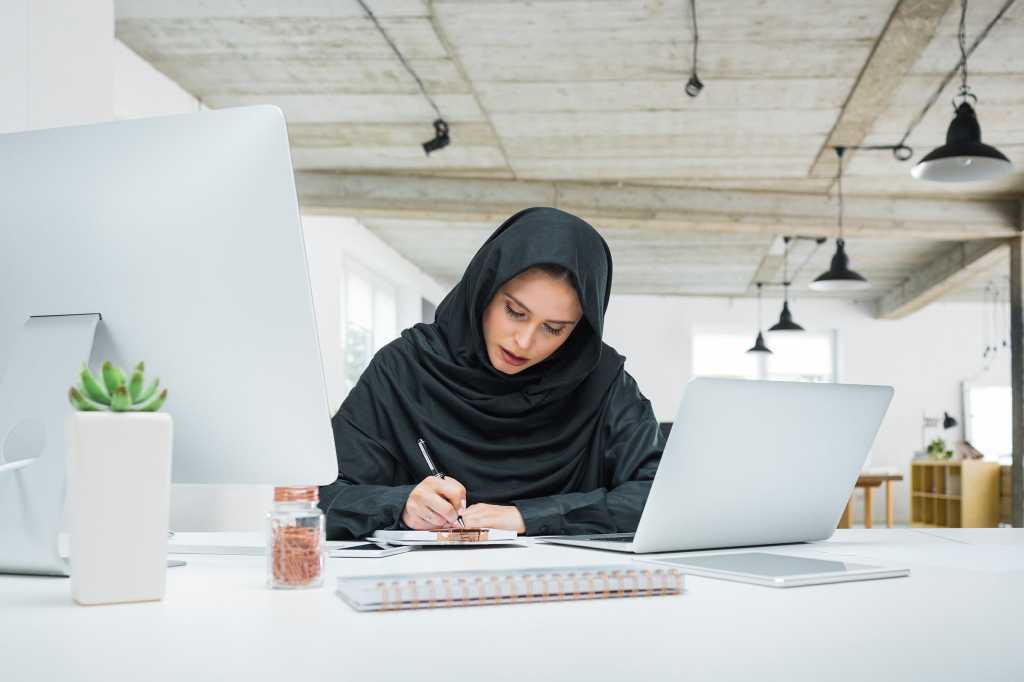 CIO | Middle East > Mobile computing / laptop / office workspace